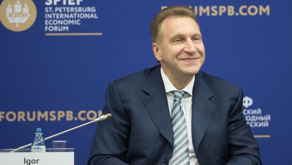 Первый заместитель председателя правительства РФ Игорь Шувалов на Петербургском экономическом форуме
