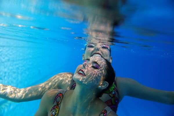 Тренировка по синхронному плаванию в Олимпийском парке Рио, Рио-де-Жанейро