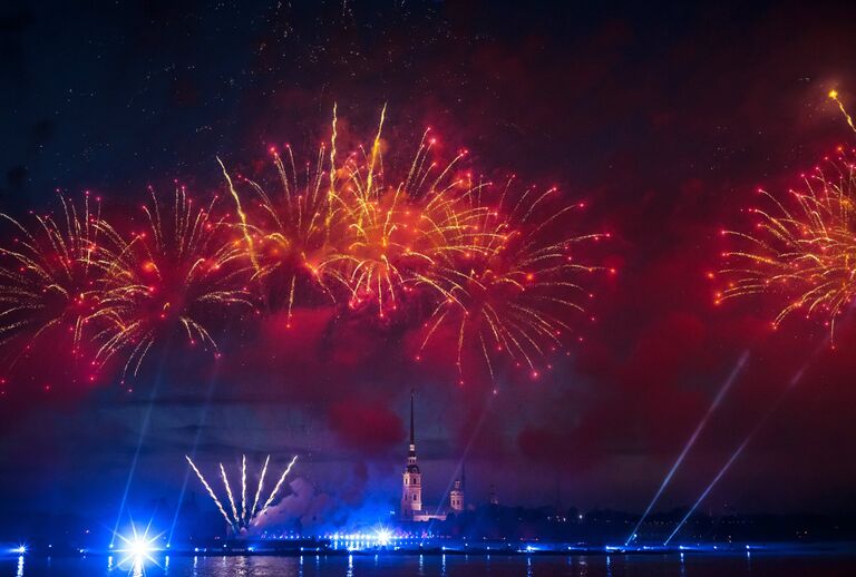 Праздник выпускников Алые паруса-2016 в Санкт-Петербурге