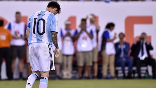 Нападающий сборной Аргентины Лионель Месси после поражения в финале Кубка Америки-2016. 26 июня 2016