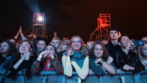 Зрители на концерте Близкие города, близкие люди, проходящем в рамках проекта Megafonlive в Москве. Архив