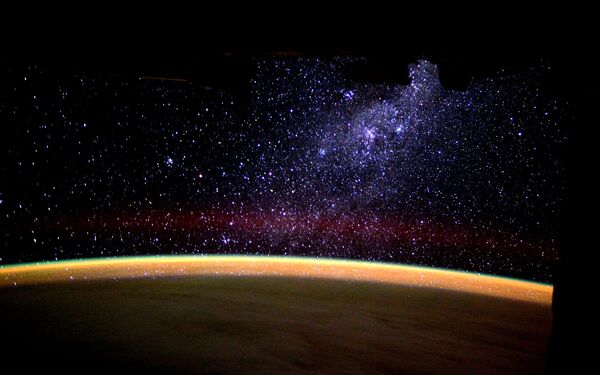 Фотография Млечного Пути снятая астронавтом ESA Тимом Пиком