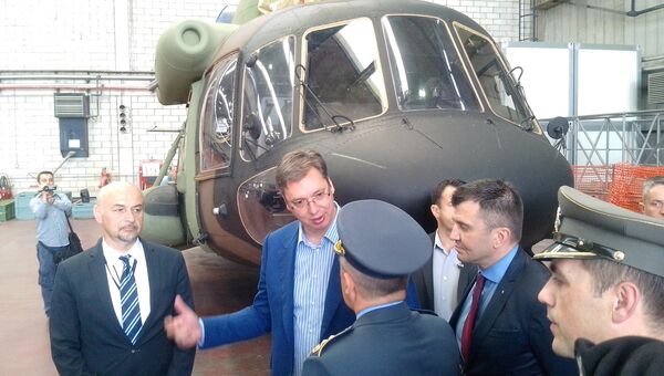 Премьер-министр Сербии Александр Вучич в ходе приема у российской стороны двух вертолетов Ми-17