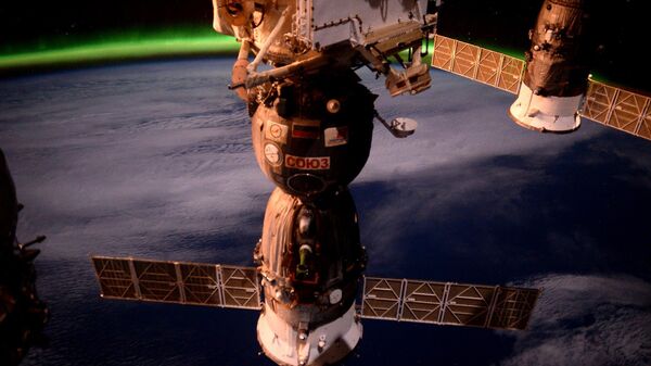Фотография космического корабля Союз ТМА-М с борта МКС. Архивное фото