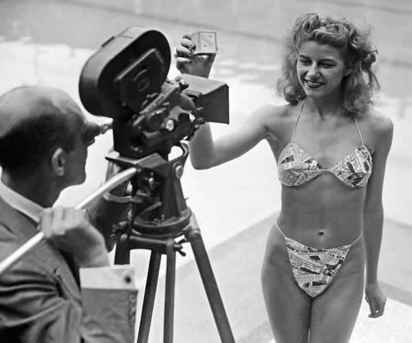 Бикини, новый купальный костюм, 1946 год