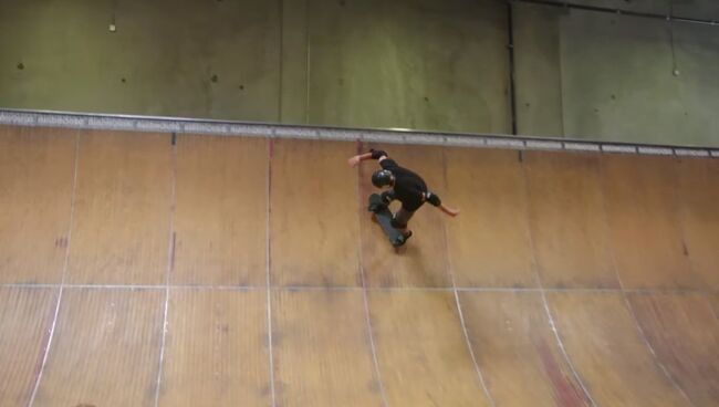 Тони Хоук выполнил трюк 900 на скейте в 48 лет!