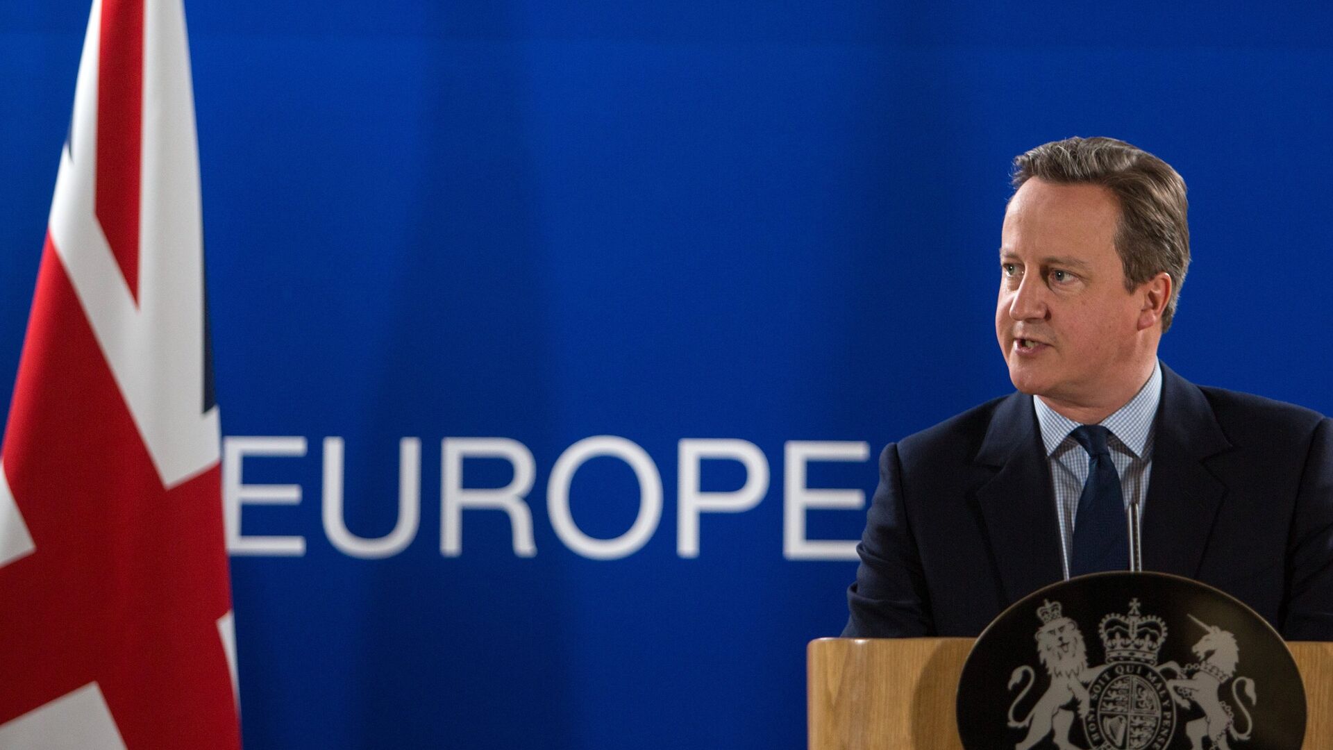 Премьер-министр Великобритании Дэвид Кэмерон во время саммита ЕС в Брюсселе - РИА Новости, 1920, 04.02.2024