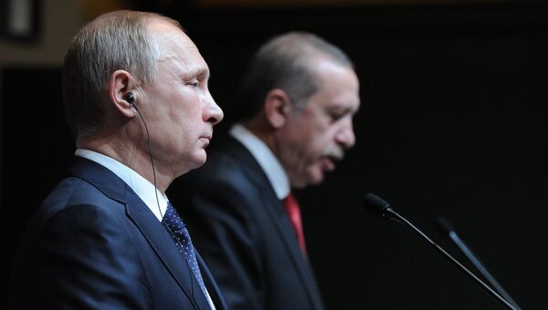 Президент России Владимир Путин и президент Турецкой республики Реджеп Тайип Эрдоган. Архивное фото