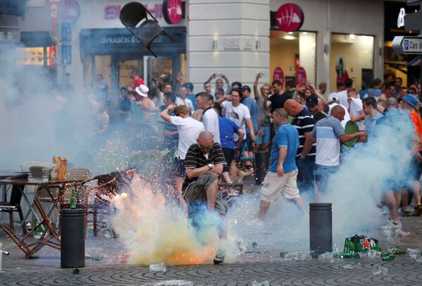 Беспорядки в Марселе перед матчем сборных России и Англии