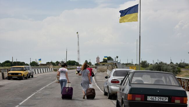 Украинский пункт пропуска Чонгар на границе с Россией. Архивное фото