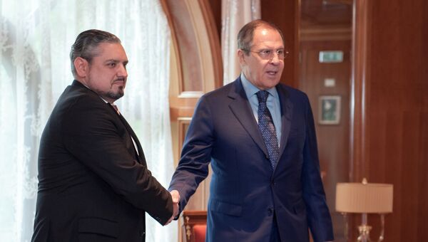 Министр иностранных дел Российской Федерации Сергей Лавров (справа) и министр иностранных дел Республики Молдова Андрей Галбур