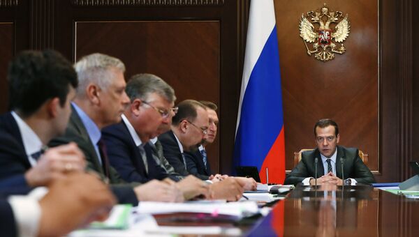 Дмитрий Медведев во время совещания по улучшению инвестиционного климата. 1 июля 2016