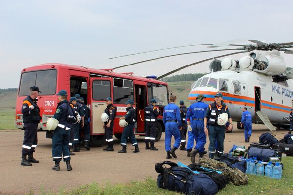 Поиск пропавшего в Иркутской области самолета Ил-76 МЧС России