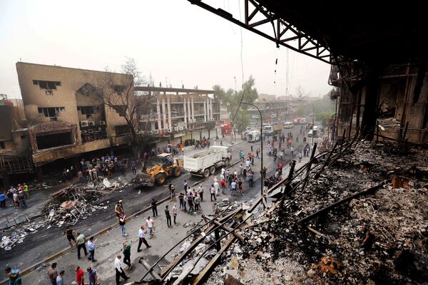 Последствия террористического акта в Багдаде. 3 июля 2016