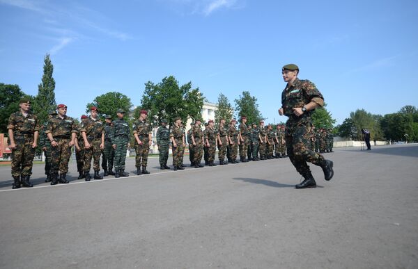 Совместные тактико-специальные занятия спецназовцев Национальной гвардии России и Народной вооруженной полиции Китая Сотрудничество-2016
