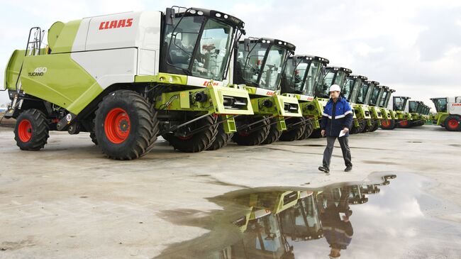 Производство зерноуборочных комбайнов на заводе CLAAS в Краснодаре. Архивное фото