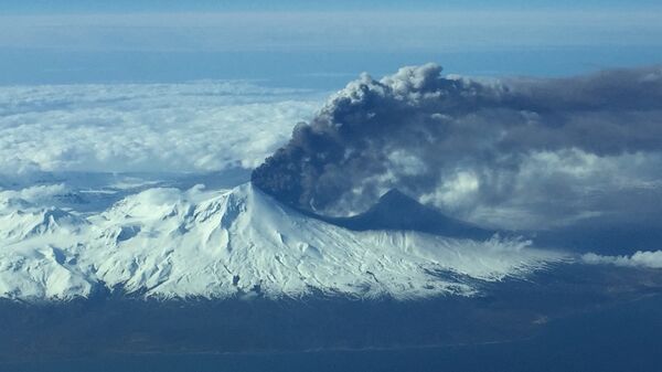 Вулкан на Аляске