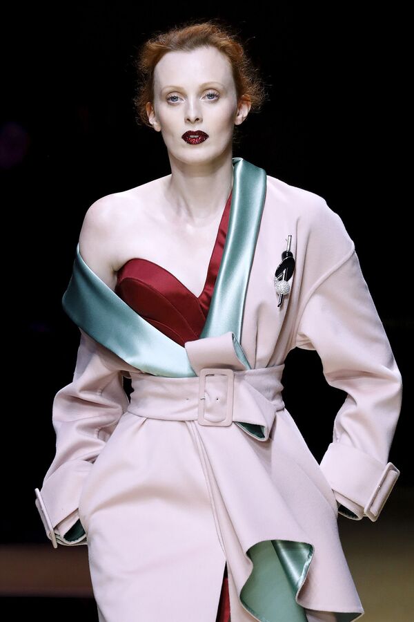Показ коллекции Atelier Versace в рамках Недели высокой моды в Париже