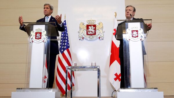 Госсекретарь США Джон Керри и премьер-министр Грузии Георгий Квирикашвили в Тбилиси. 6 июля 2016