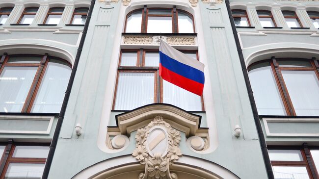 Фасад здания Центральной избирательной комиссии (ЦИК) России. Архивное фото.