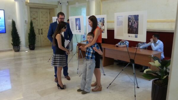 Открытие выставки об особых детях в ОП РФ в День семьи, любви и верности