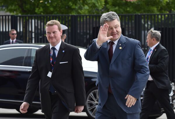 Президент Украины Петр Порошенко перед началом саммита НАТО в Варшаве Президент Украины Петр Порошенко перед началом саммита НАТО в Варшаве