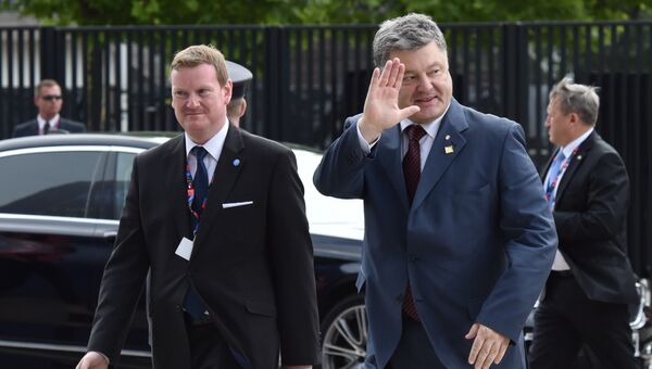 Президент Украины Петр Порошенко перед началом саммита НАТО в Варшаве