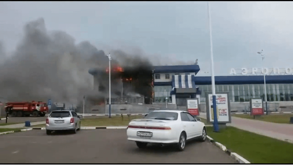 Видео пожара в аэропорту в Благовещенске