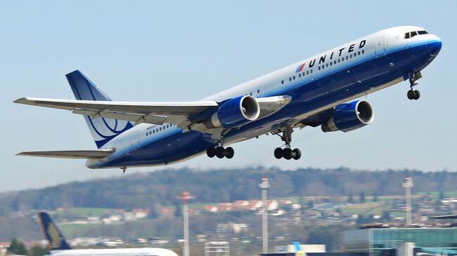 Самолет Boeing 767-300 авиакомпании United Airlines. Архивное фото