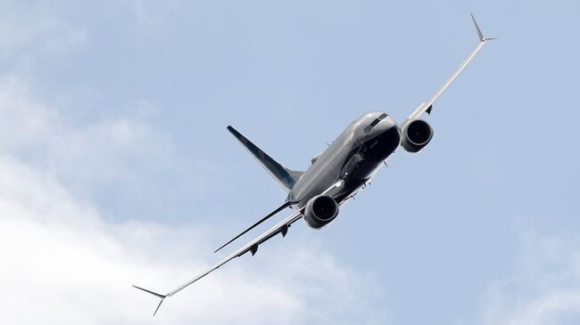 Авиалайнер Boeing 737. Архивное фото