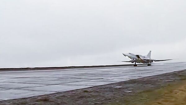 Боевой вылет дальних бомбардировщиков Ту-22М3. Архивное фото