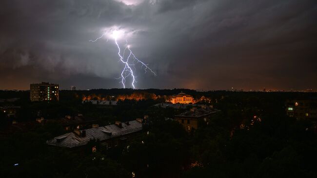 Гроза. Архивное фото