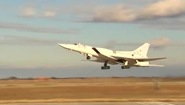 Удар бомбардировщиков Ту-22 по объектам ИГ в районах Пальмиры