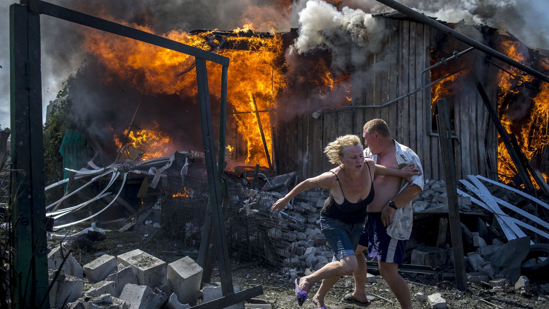 В последнюю секунду. Фотография, победившая на конкурсе Magnum Photography Awards - РИА Новости, 1920, 06.04.2022