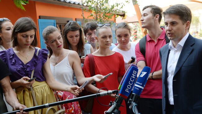 Руководитель департамента торговли и услуг города Москвы Алексей Немерюк. Открытие фестиваля Московское варенье. Дары природы