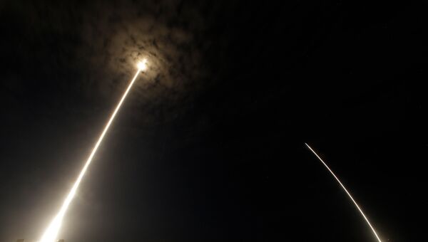 Ракета Falcon 9 с грузовиком Dragon для МКС стартовала с мыса Канаверал. 18 июля 2016