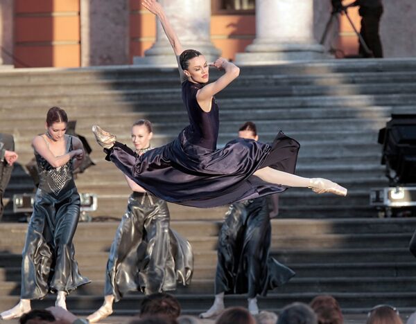 Сцена из балета Анна Каренина на гала-концерте Борис Эйфман и звезды балета