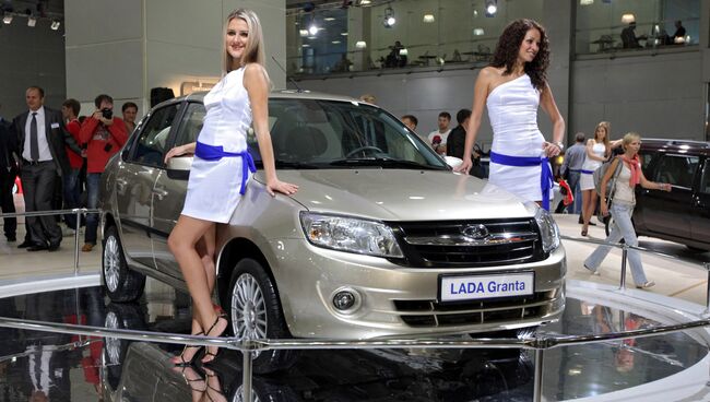 Автомобиль Lada Granta на международной автомобильной выставке Интеравто-2011