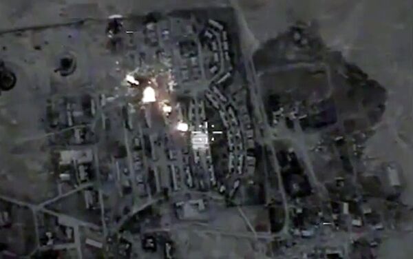 Нанесение российской авиацией авиаудара по объектам ИГ в Сирии