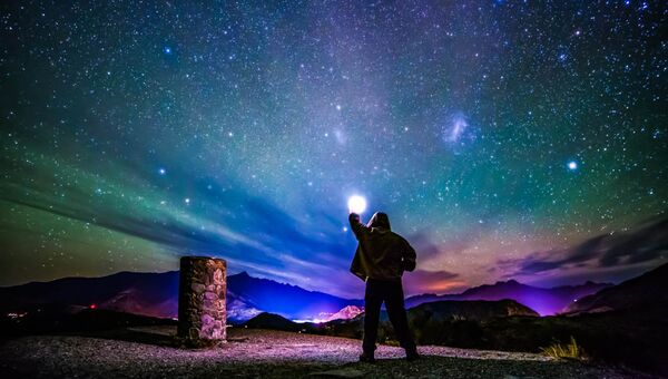 Снимок Coronet Peak Light Pollution plus Air Glow фотографа Stephen Humpleby на конкурсе фотографий ночного неба 2016 CWAS AstroFest The David Malin Awards