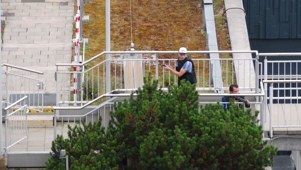 Кадры спецоперации у молла в Мюнхене, где неизвестный стрелял по посетителям