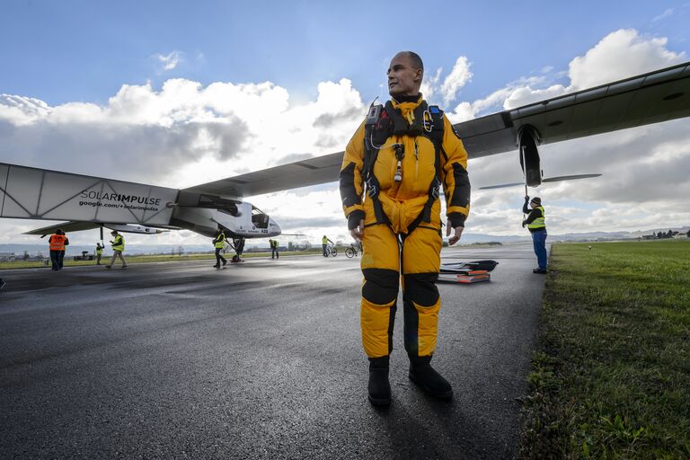 Пилот самолета на солнечный батареях Solar Impulse 2 Бертран Пиккар