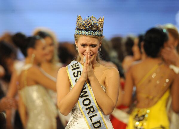 Победительница конкурса Мисс Мира Александрия Миллс из России, 2010 год
