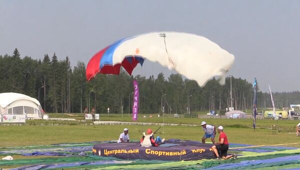 Прыжки на точность приземления - россиянки выступили на ЧМ по парашютному спорту
