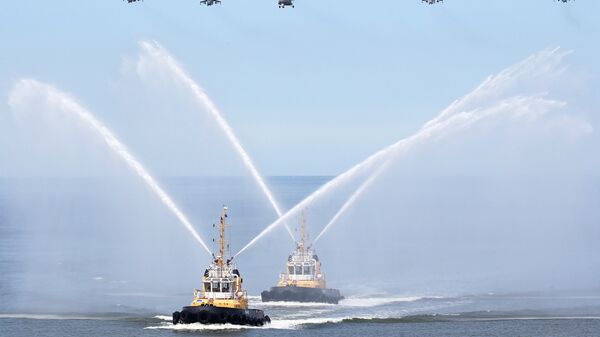 Корабли и авиация Балтийского флота во время генеральной репетиции военно-морского парада