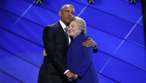 Барак Обама и Хиллари Клинтон. Архивное фото