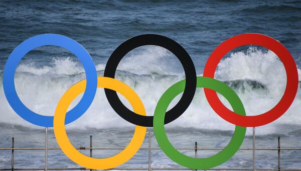 Олимпийские кольца на Арене пляжного волейбола в Рио-де-Жанейро