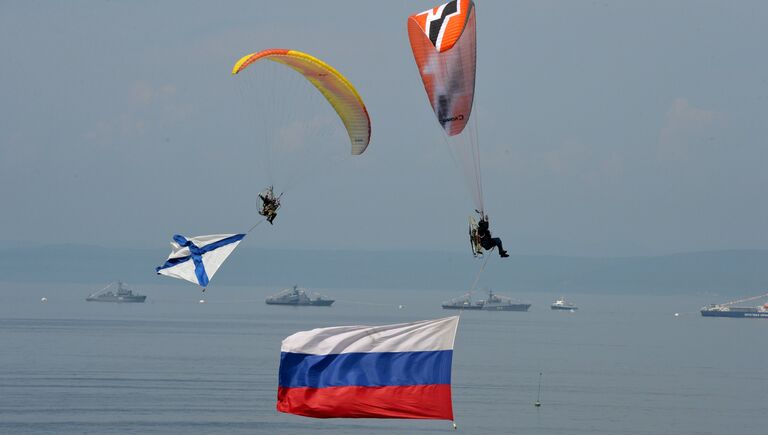 Празднование Дня ВМФ в городах России