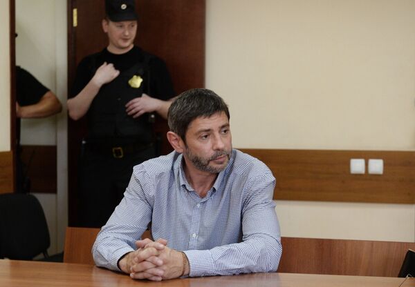 Актер Валерий Николаев, обвиняемый в нападении на полицейского, в Пресненском суде Москвы. 1 августа 2016 Актер Валерий Николаев, обвиняемый в нападении на полицейского, в Пресненском суде Москвы. 1 августа 2016