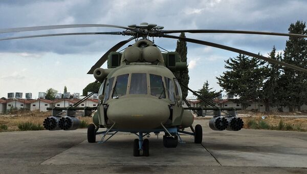 Российский транспортно-штурмовой вертолет МИ-8АМШТ на аэродроме Хмеймим в Сирии